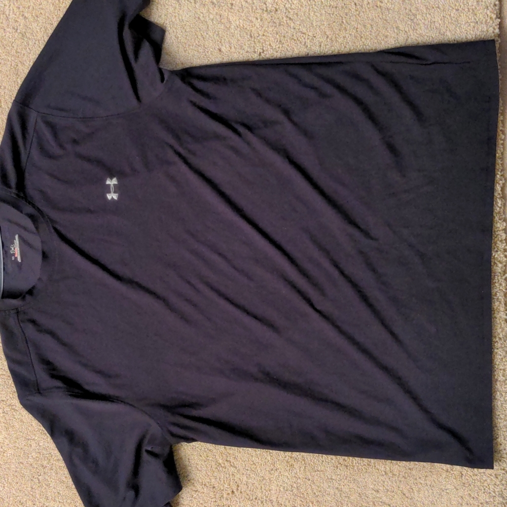 Under Armour heat gear black t-shirt